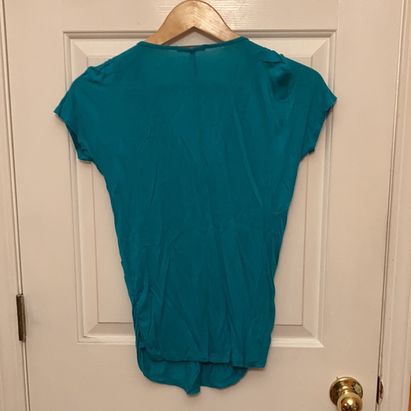 🔥‼️Sparkly teal beaded vneck cap sleeve top - med - Picture 4 of 6
